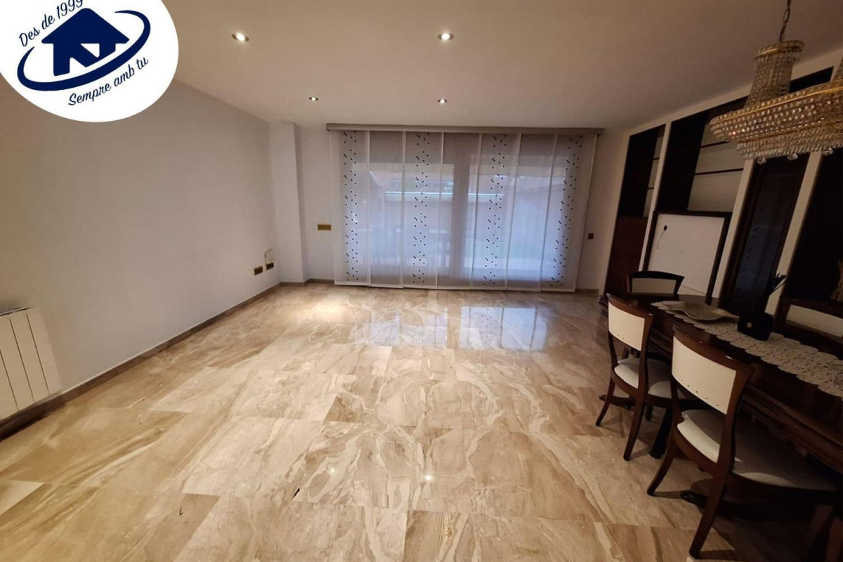Продажа квартиры в Центр, Кастельяр-дель-Вальес
photo 3