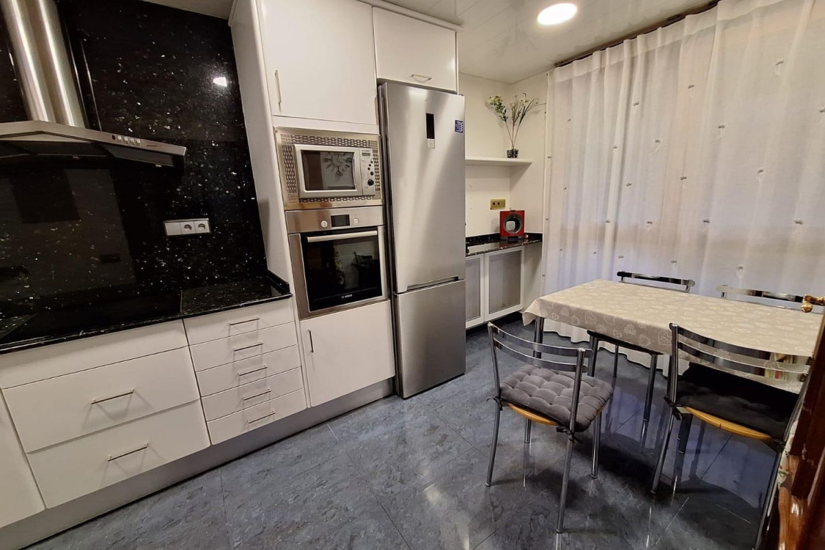 Продажа квартиры в Центр, Кастельяр-дель-Вальес
photo 4
