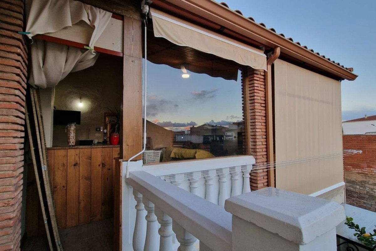 Sale of townhouse in Calle Pablo Neruda, 10 , Mérida photo 5