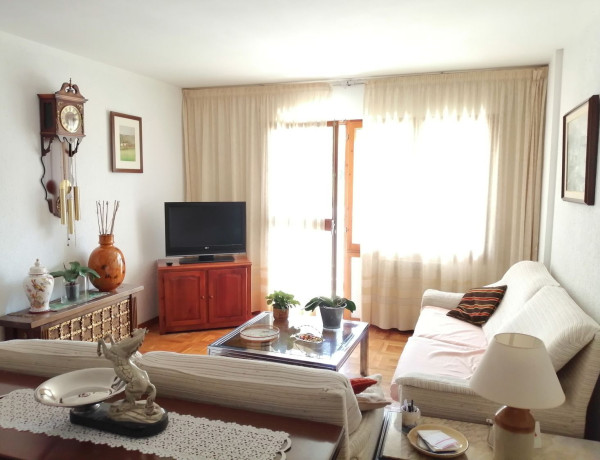Piso en venta en , Sort photo 1