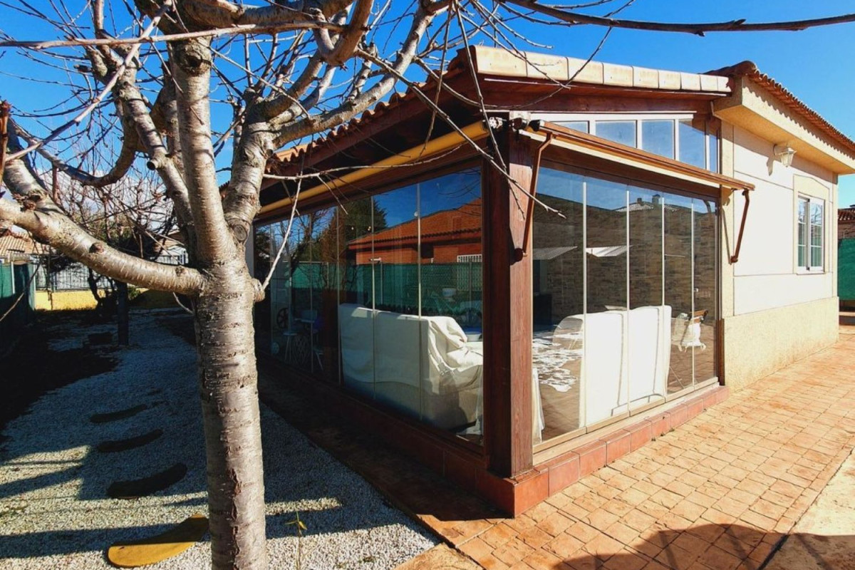 Casa o chalet independiente en venta en calle de la Fuente Valdoma, Chiloeches
photo 4