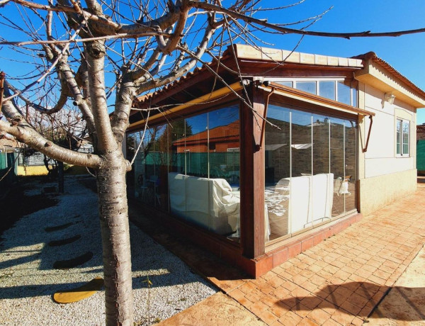 Chalet independiente en venta en , Chiloeches photo 4
