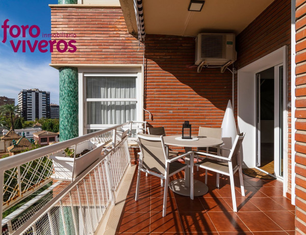 Piso en venta en  Calle Jaime Roig, València photo 4