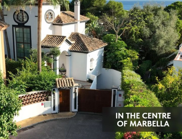 Chalet independiente en venta en Elviria-Cabopino , Marbella photo 1