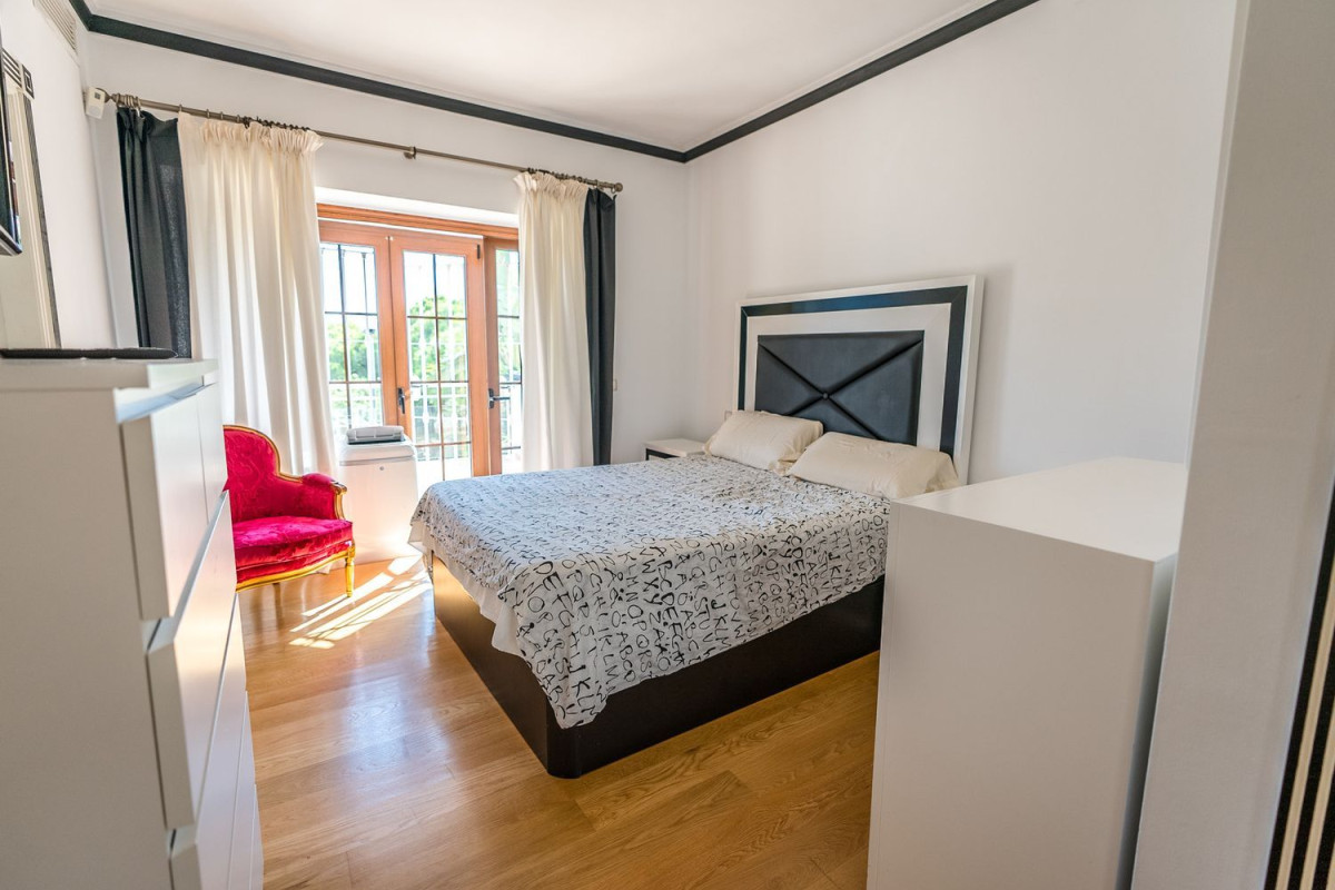Venta de chalet independiente en Elviria-Cabopino, Marbella
photo 5