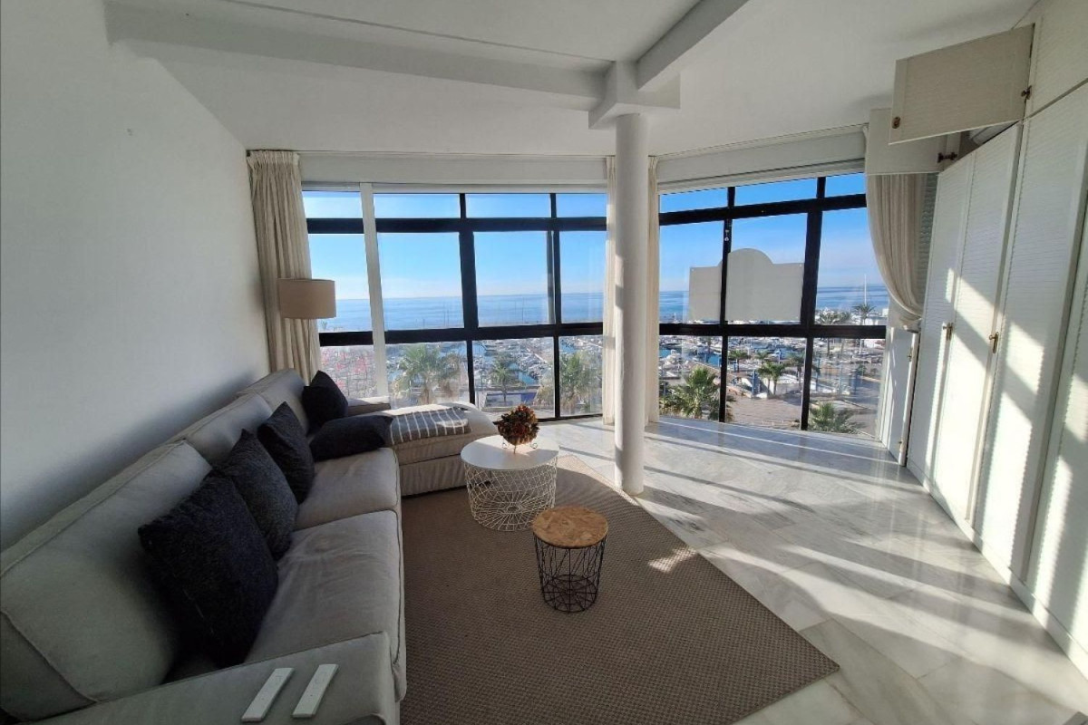 Venta de ático en Rio Real-Los Monteros , Marbella photo 3