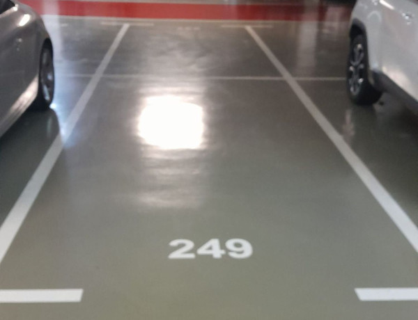 Продается гараж по адресу  Avenida d'Amèrica, 41 , Hospitalet de Llobregat photo 4