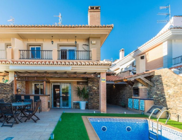 Таунхаус на продажу в Calle Gerald Brenan , Motril photo 1