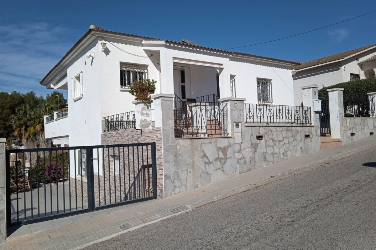 Casa o chalet independiente en venta en calle Cibada, La Pobla de Montornès
 photo 2