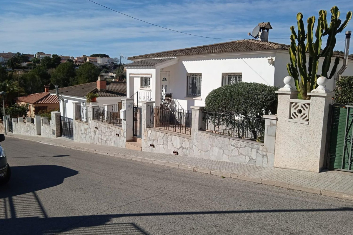 Casa o chalet independiente en venta en calle Cibada, La Pobla de Montornès
 photo 3