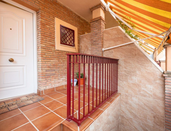 Detached villa for sale in  Calle Madrid, 25 A, Armilla photo 4