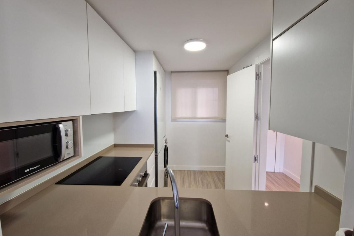 Продажа квартиры на Avenida Prieto Moreno, 1, Алмуньекар
photo 4