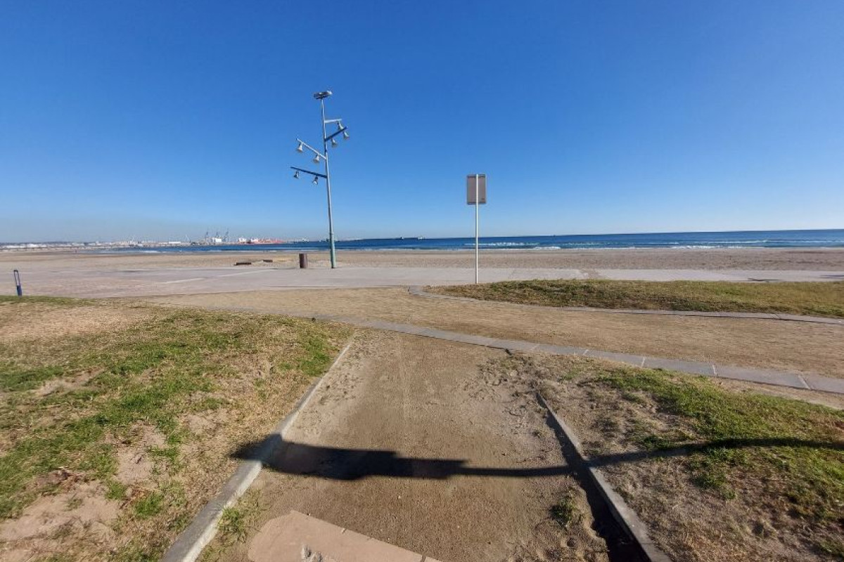 Piso en venta en Pep Ventura, 28, La Pineda
photo 1