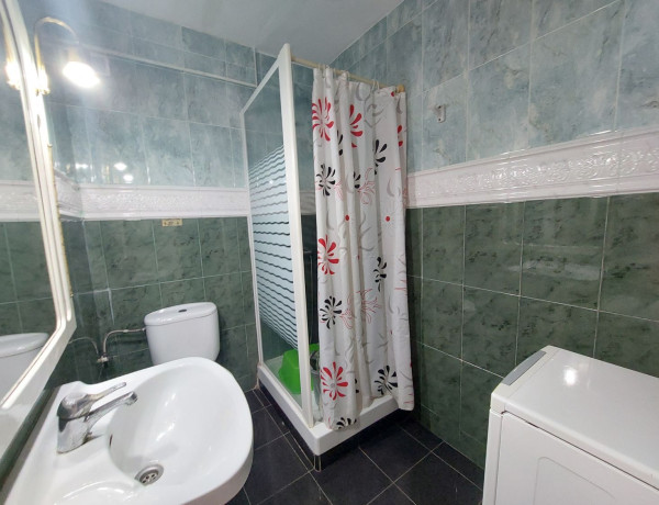 Piso en venta en , La Pineda photo 4
