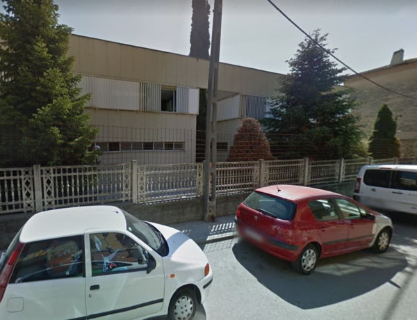 Local o nave en venta en calle de Mossèn Jacint Verdaguer photo 3
