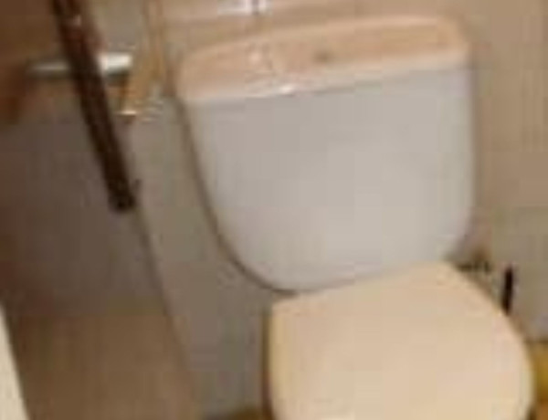 Piso en venta en , Constanti photo 2