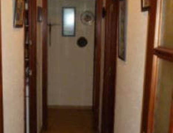 Piso en venta en , Constanti photo 3