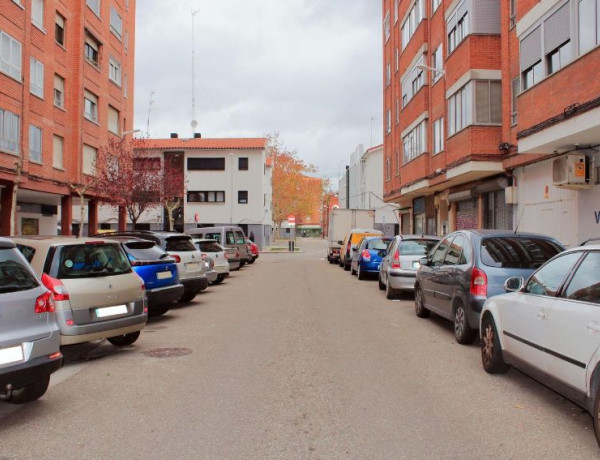 Piso en venta en Pajarillos , Valladolid photo 1