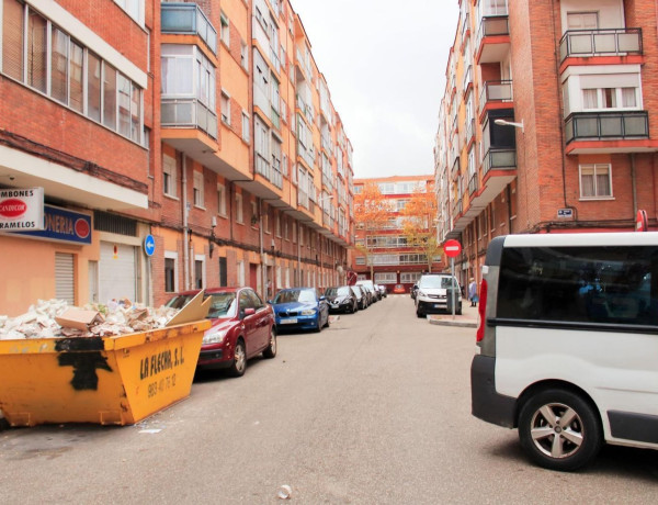 Piso en venta en Pajarillos , Valladolid thumbnail 2