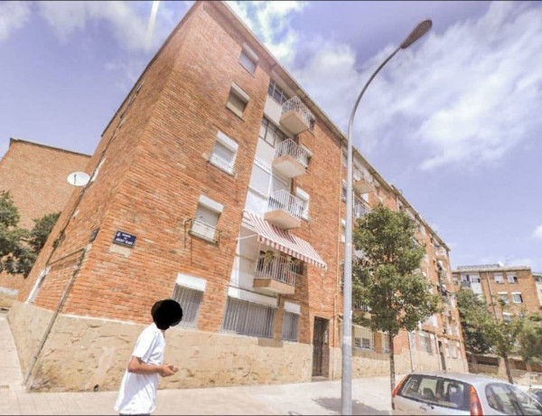 Piso en venta en  Calle de Jacint Elías, Terrassa photo