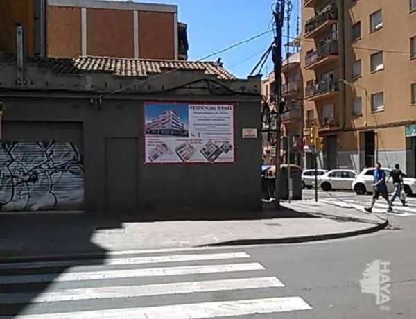 Piso en venta en  Calle de la Saboneria, Sabadell photo 1