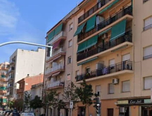 Piso en venta en  Calle de Francesc Macià i Llussà, Granollers photo