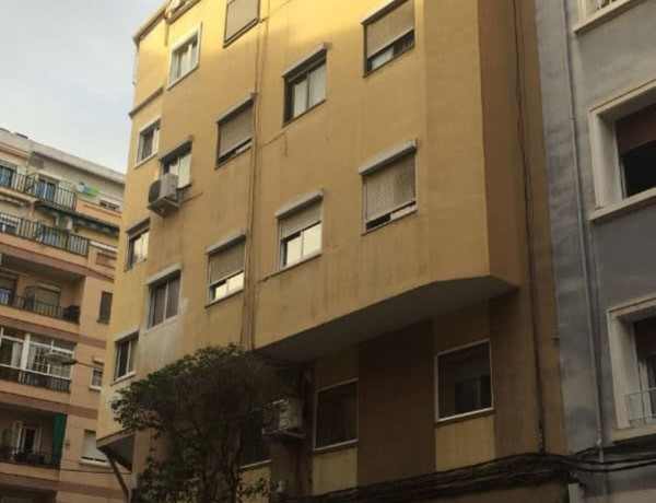 Piso en venta en  Calle Mont-Ras, Hospitalet de Llobregat photo 3