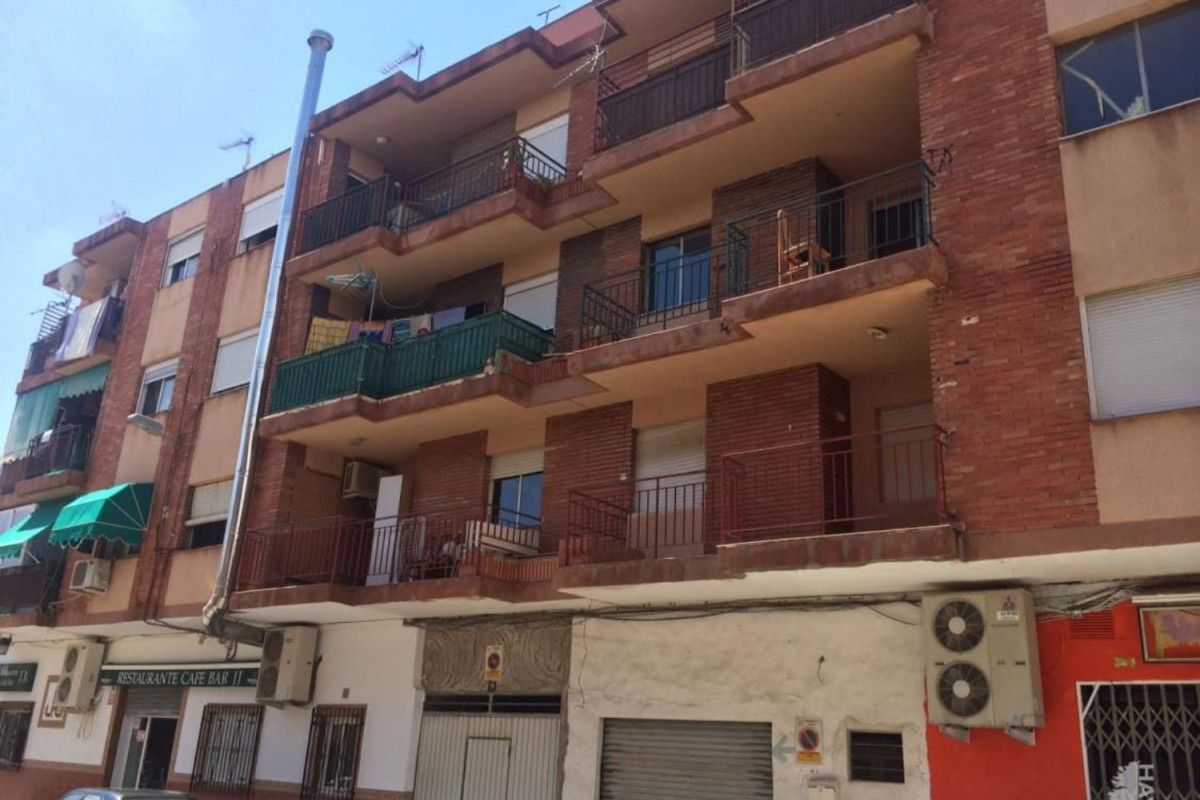 Piso en venta en calle Benito Pérez Galdós, Алгуасас
photo 2