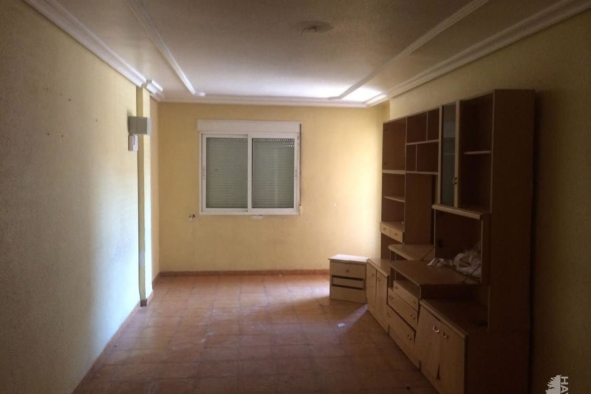 Piso en venta en calle Benito Pérez Galdós, Алгуасас
photo 5