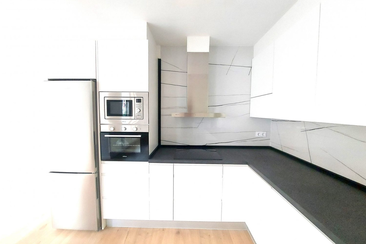Venta de piso en Calle Duquesa de la Victoria, Logroño
 photo 2