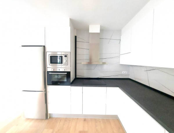 Piso en venta en  Calle Duquesa de la Victoria, Logroño photo 2