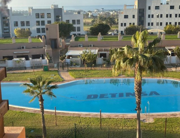 Ático en venta en Calle de los Juegos de Languedoc-Rosellon, 30, Almería thumbnail 1