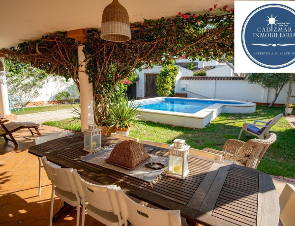 Chalet independiente en venta en Valdelagrana , El Puerto de Santa María thumbnail 2