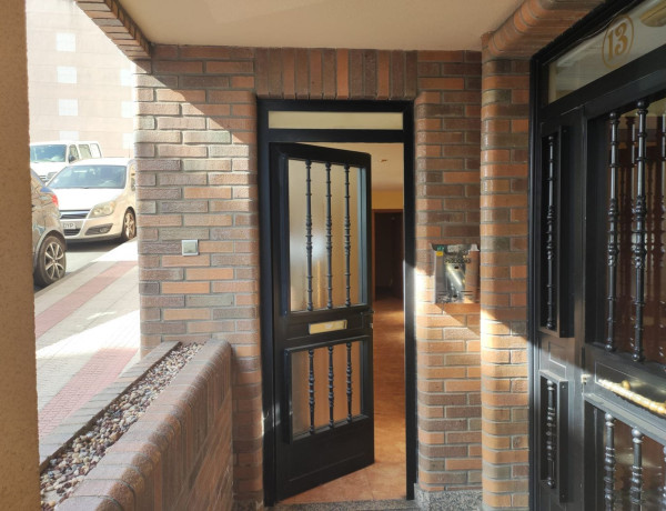 Local en venta en calle Laracha, 13 photo 1