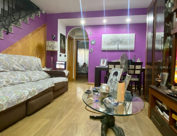 Частный шале на продаже в  Лос Алькасарес , Лос Алькасарес photo 4