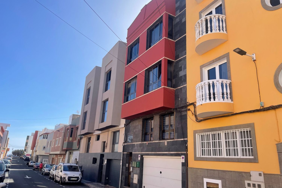 Venta de piso en Calle Ordoñez Mapelli, Agüimes
photo 1