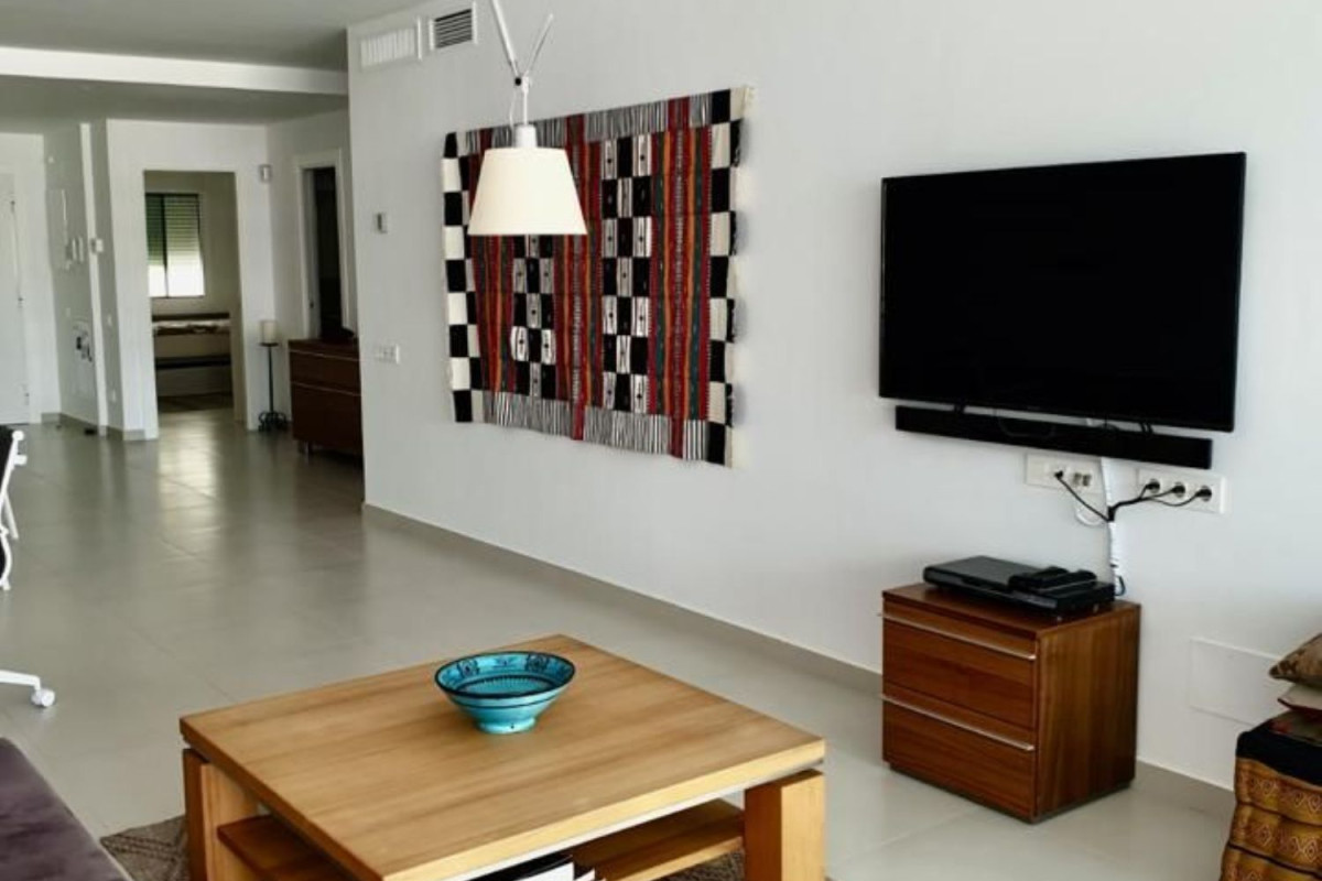 Sale of apartment in Avenida las Palmeras, Benalmádena
photo 5