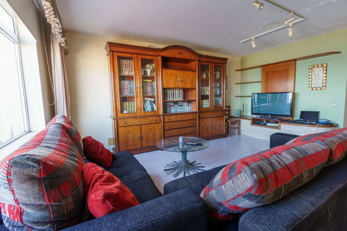 Sale of independent chalet in Calle Tirso de Molina, Telde
 photo 3