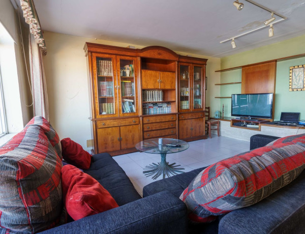 Detached villa for sale in  Calle Tirso de Molina, Telde photo 3