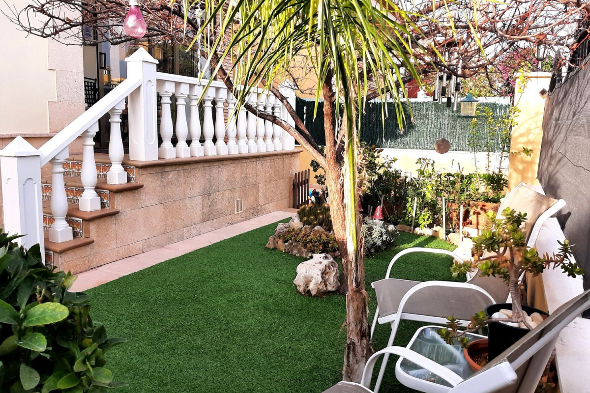 Casa o chalet independiente en venta en calle Alemania, 41, Bigastro
photo 5