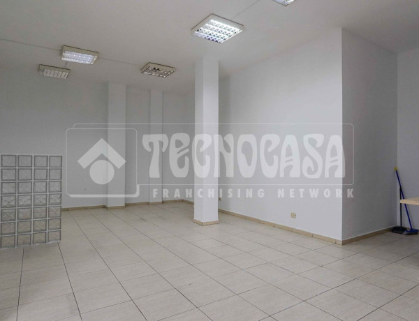 Local en venta en Alisios photo 3