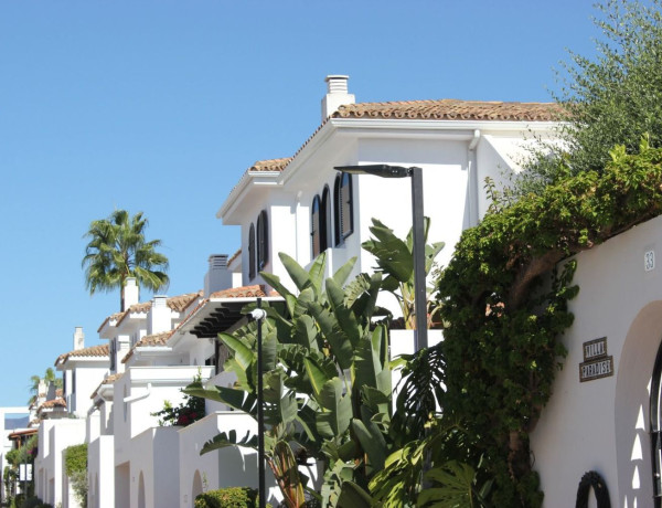 Semi-detached house for sale in Benamara - Atalaya , Estepona photo 1