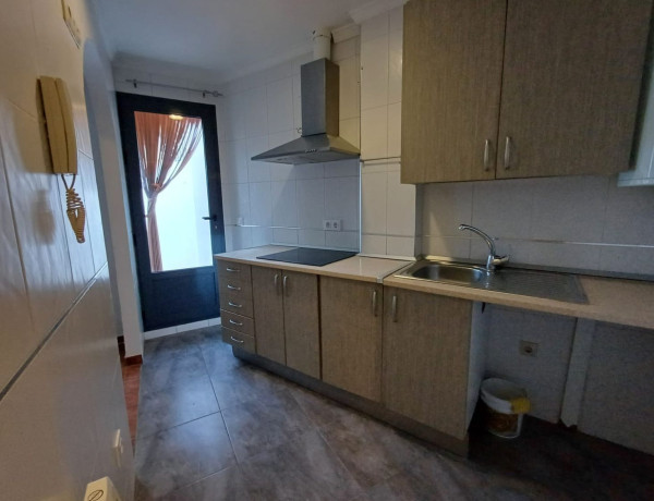Chalet independiente en venta en , Chinchilla de Monte-Aragón photo 1
