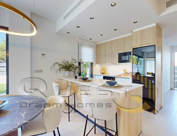 Chalet independiente en venta en Calle Cantil, San Javier thumbnail 2