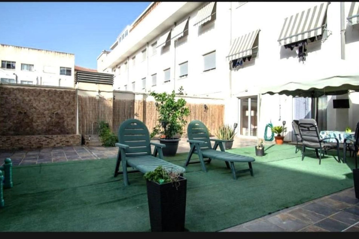 Sale of apartment in Las Trescientas - San Francisco, Elda
photo 2