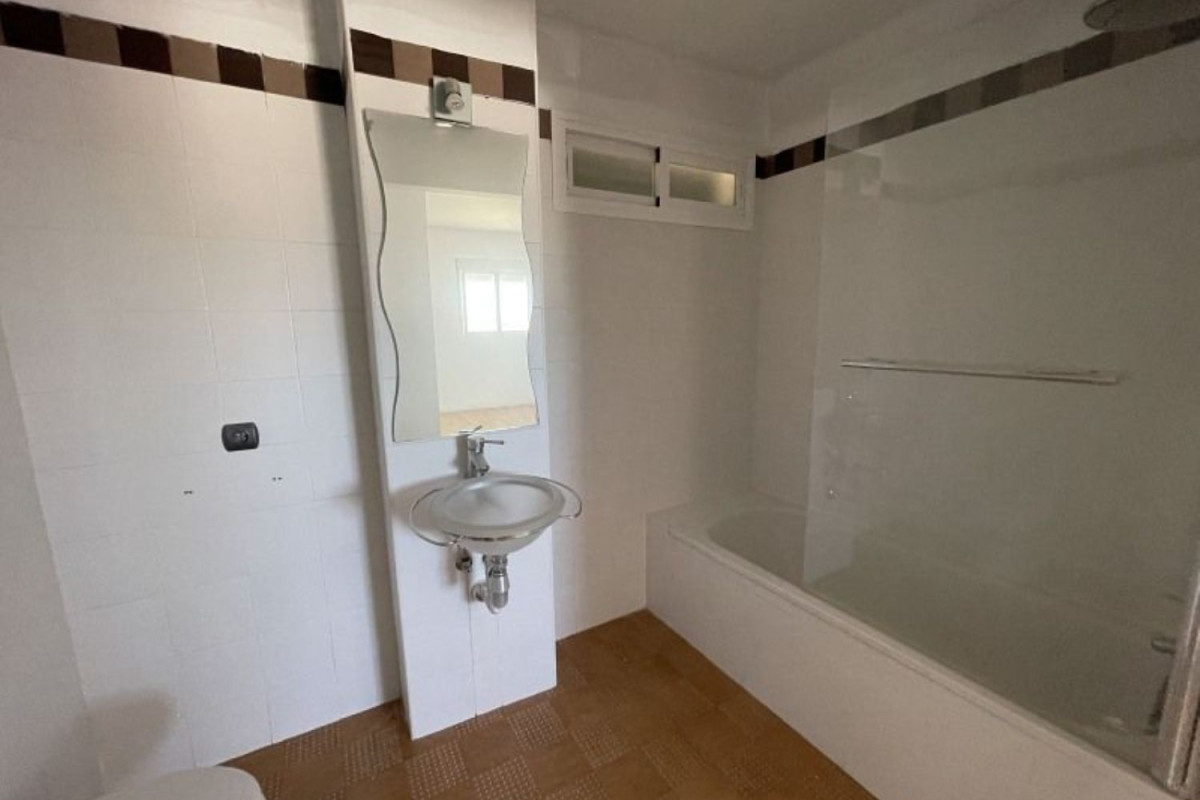Piso en venta en avenida Virgen de la Esperanza, San Juan del Puerto
photo 5