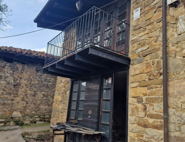 Chalet adosado en venta en  Lugar Gallegos, 43 , Mieres del Camino photo 4