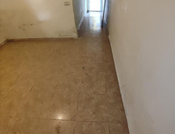 Piso en venta en  Calle de la Mare de Déu del Carme, Terrassa photo 2