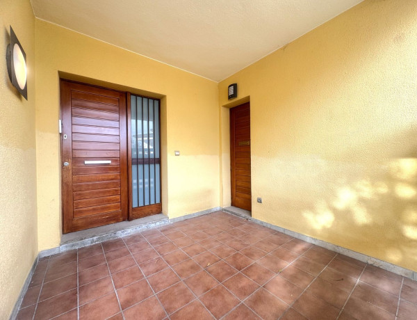 Chalet independiente en venta en , Banyoles thumbnail 2