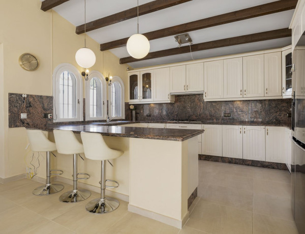 Detached villa for sale in  Costa Natura , Estepona photo 4